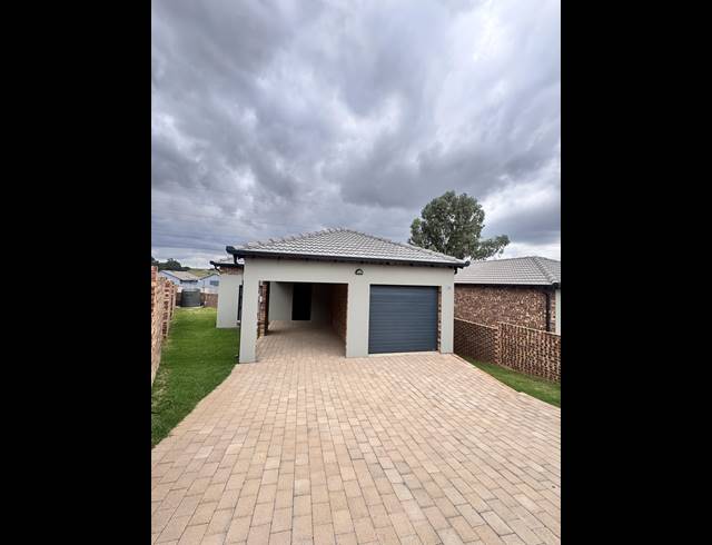 3 BEDROOM FREESTANDING FOR SALE IN DIE HEUWEL